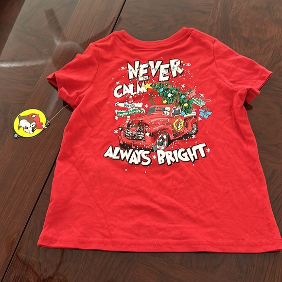 Buc-ees *NWT* Never Calm Always Bright Kids Christmas Holiday Tee - Picture 2 of 7